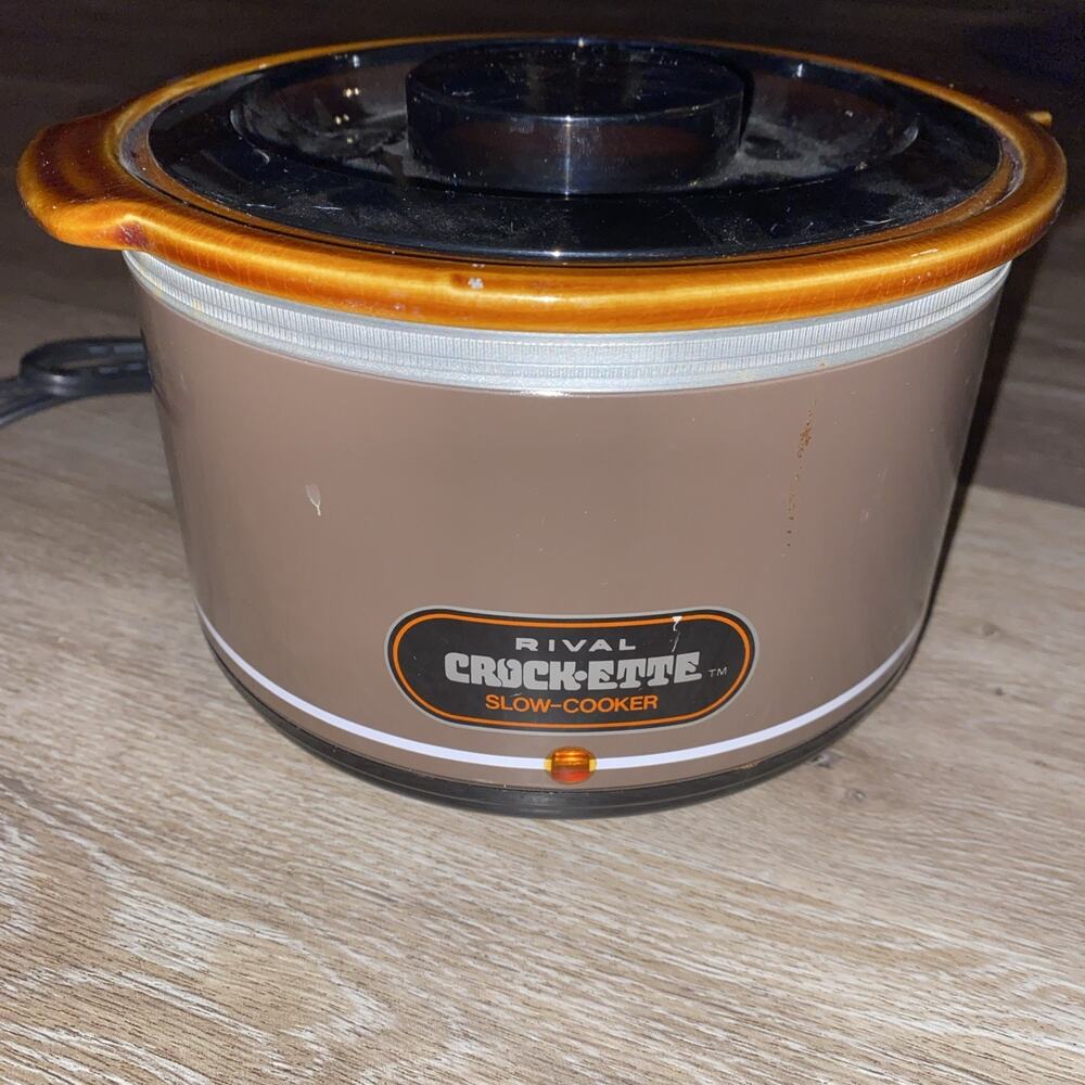 Vintage Rival Crock-Ette Slow Cooker with Removable Center Works